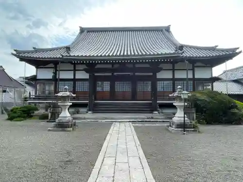 明性寺の{uncategorized: "未分類", other: "その他", undefined: "問題あり", building: "その他建物", grave: "お墓", sacred_gate: "鳥居", guardian: "狛犬", statue: "像", buddha: "仏像", history: "歴史", nature: "自然", garden: "庭園", animal: "動物", pagoda: "塔", temizu: "手水舎", mountain_gate: "山門・神門", sanctuary: "本殿・本堂", subordinate: "末社・摂社", art: "芸術", scenery: "景色", jizo: "地蔵", ema: "絵馬", goshuin: "御朱印", omikuji: "おみくじ", items: "授与品その他", amulet: "お守り", goshuincho: "御朱印帳", eats: "食事", festival: "お祭り", votive_dance: "神楽", shichigosan: "七五三参", wedding: "結婚式", experience: "体験その他", initially: "初詣", around: "周辺", anti_infection: "感染症対策"}