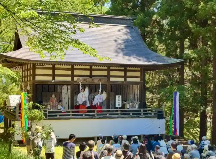 蚊里田八幡宮の{uncategorized: "未分類", other: "その他", undefined: "問題あり", building: "その他建物", grave: "お墓", sacred_gate: "鳥居", guardian: "狛犬", statue: "像", buddha: "仏像", history: "歴史", nature: "自然", garden: "庭園", animal: "動物", pagoda: "塔", temizu: "手水舎", mountain_gate: "山門・神門", sanctuary: "本殿・本堂", subordinate: "末社・摂社", art: "芸術", scenery: "景色", jizo: "地蔵", ema: "絵馬", goshuin: "御朱印", omikuji: "おみくじ", items: "授与品その他", amulet: "お守り", goshuincho: "御朱印帳", eats: "食事", festival: "お祭り", votive_dance: "神楽", shichigosan: "七五三参", wedding: "結婚式", experience: "体験その他", initially: "初詣", around: "周辺", anti_infection: "感染症対策"}