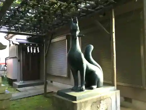 藤神稲荷神社の狛犬