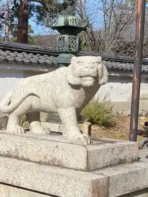 両足院の{uncategorized: "未分類", other: "その他", undefined: "問題あり", building: "その他建物", grave: "お墓", sacred_gate: "鳥居", guardian: "狛犬", statue: "像", buddha: "仏像", history: "歴史", nature: "自然", garden: "庭園", animal: "動物", pagoda: "塔", temizu: "手水舎", mountain_gate: "山門・神門", sanctuary: "本殿・本堂", subordinate: "末社・摂社", art: "芸術", scenery: "景色", jizo: "地蔵", ema: "絵馬", goshuin: "御朱印", omikuji: "おみくじ", items: "授与品その他", amulet: "お守り", goshuincho: "御朱印帳", eats: "食事", festival: "お祭り", votive_dance: "神楽", shichigosan: "七五三参", wedding: "結婚式", experience: "体験その他", initially: "初詣", around: "周辺", anti_infection: "感染症対策"}