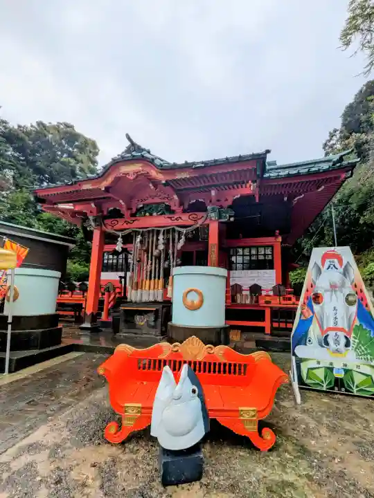 海南神社の{uncategorized: "未分類", other: "その他", undefined: "問題あり", building: "その他建物", grave: "お墓", sacred_gate: "鳥居", guardian: "狛犬", statue: "像", buddha: "仏像", history: "歴史", nature: "自然", garden: "庭園", animal: "動物", pagoda: "塔", temizu: "手水舎", mountain_gate: "山門・神門", sanctuary: "本殿・本堂", subordinate: "末社・摂社", art: "芸術", scenery: "景色", jizo: "地蔵", ema: "絵馬", goshuin: "御朱印", omikuji: "おみくじ", items: "授与品その他", amulet: "お守り", goshuincho: "御朱印帳", eats: "食事", festival: "お祭り", votive_dance: "神楽", shichigosan: "七五三参", wedding: "結婚式", experience: "体験その他", initially: "初詣", around: "周辺", anti_infection: "感染症対策"}