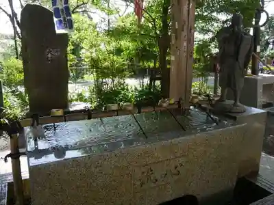 高尾山薬王院の手水舎