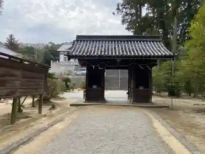安仁神社の{uncategorized: "未分類", other: "その他", undefined: "問題あり", building: "その他建物", grave: "お墓", sacred_gate: "鳥居", guardian: "狛犬", statue: "像", buddha: "仏像", history: "歴史", nature: "自然", garden: "庭園", animal: "動物", pagoda: "塔", temizu: "手水舎", mountain_gate: "山門・神門", sanctuary: "本殿・本堂", subordinate: "末社・摂社", art: "芸術", scenery: "景色", jizo: "地蔵", ema: "絵馬", goshuin: "御朱印", omikuji: "おみくじ", items: "授与品その他", amulet: "お守り", goshuincho: "御朱印帳", eats: "食事", festival: "お祭り", votive_dance: "神楽", shichigosan: "七五三参", wedding: "結婚式", experience: "体験その他", initially: "初詣", around: "周辺", anti_infection: "感染症対策"}