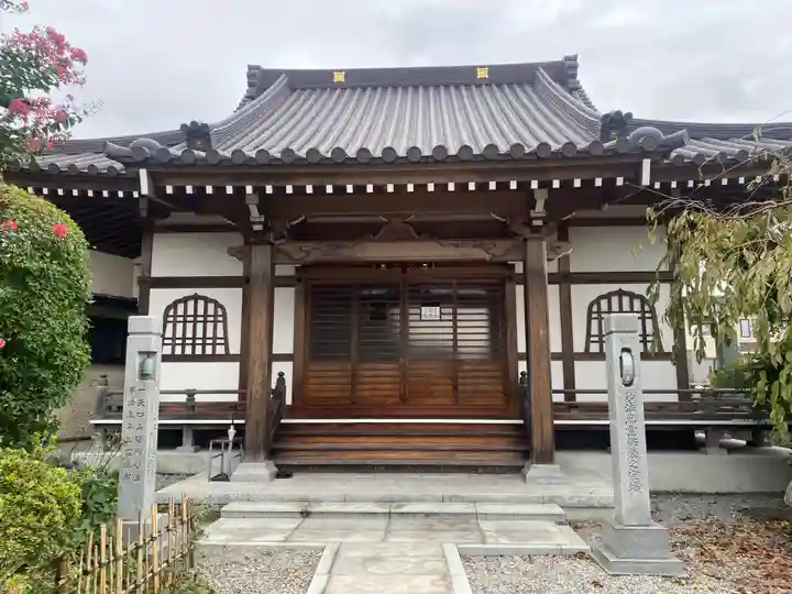 蓮性院の本殿・本堂