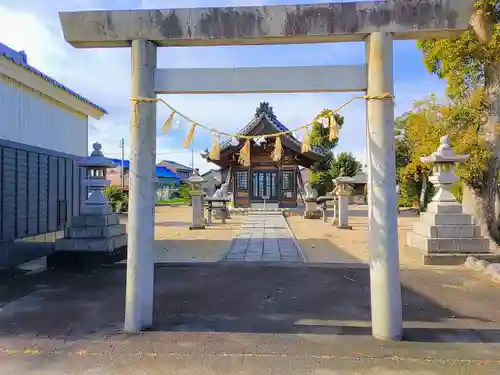 春日 神明神社の鳥居