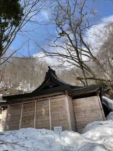 戸隠神社九頭龍社の本殿