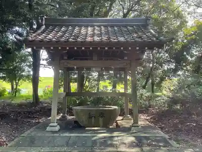 楠村神社の手水舎