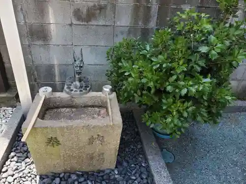 南長柄八幡宮の手水