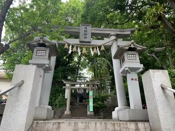 多摩川浅間神社の鳥居