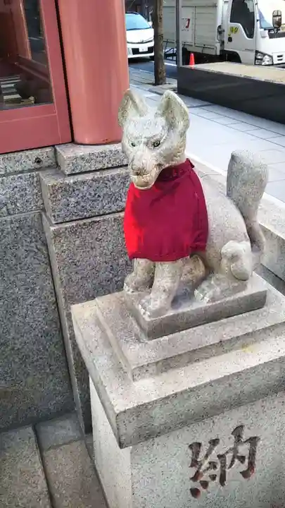 明治座稲荷神社の狛犬