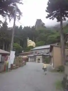 中之嶽神社の建物その他