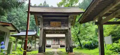 観音寺の山門・神門