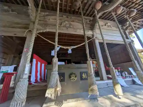 東霧島神社の{uncategorized: "未分類", other: "その他", undefined: "問題あり", building: "その他建物", grave: "お墓", sacred_gate: "鳥居", guardian: "狛犬", statue: "像", buddha: "仏像", history: "歴史", nature: "自然", garden: "庭園", animal: "動物", pagoda: "塔", temizu: "手水舎", mountain_gate: "山門・神門", sanctuary: "本殿・本堂", subordinate: "末社・摂社", art: "芸術", scenery: "景色", jizo: "地蔵", ema: "絵馬", goshuin: "御朱印", omikuji: "おみくじ", items: "授与品その他", amulet: "お守り", goshuincho: "御朱印帳", eats: "食事", festival: "お祭り", votive_dance: "神楽", shichigosan: "七五三参", wedding: "結婚式", experience: "体験その他", initially: "初詣", around: "周辺", anti_infection: "感染症対策"}