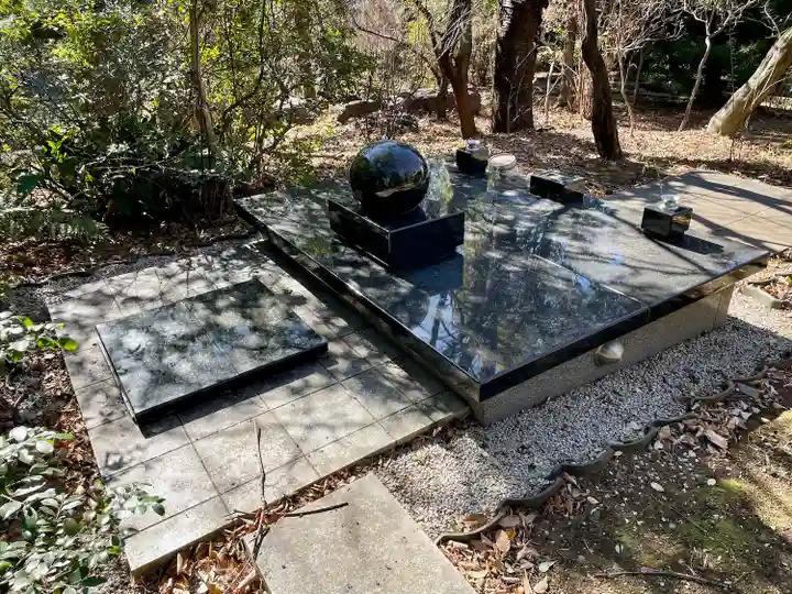 瑠璃光院薬師堂(東京都)