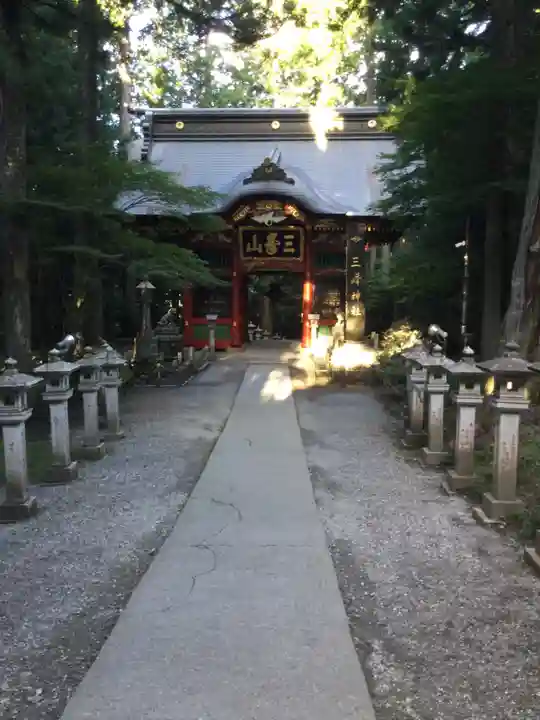 三峯神社(埼玉県)