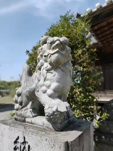 網戸神社の狛犬