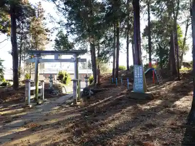 大蔵神社の{uncategorized: "未分類", other: "その他", undefined: "問題あり", building: "その他建物", grave: "お墓", sacred_gate: "鳥居", guardian: "狛犬", statue: "像", buddha: "仏像", history: "歴史", nature: "自然", garden: "庭園", animal: "動物", pagoda: "塔", temizu: "手水舎", mountain_gate: "山門・神門", sanctuary: "本殿・本堂", subordinate: "末社・摂社", art: "芸術", scenery: "景色", jizo: "地蔵", ema: "絵馬", goshuin: "御朱印", omikuji: "おみくじ", items: "授与品その他", amulet: "お守り", goshuincho: "御朱印帳", eats: "食事", festival: "お祭り", votive_dance: "神楽", shichigosan: "七五三参", wedding: "結婚式", experience: "体験その他", initially: "初詣", around: "周辺", anti_infection: "感染症対策"}
