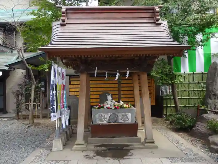 田無神社の手水舎