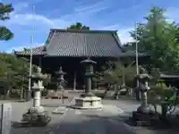 穴太寺の本殿・本堂