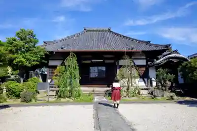 盛巌寺の{uncategorized: "未分類", other: "その他", undefined: "問題あり", building: "その他建物", grave: "お墓", sacred_gate: "鳥居", guardian: "狛犬", statue: "像", buddha: "仏像", history: "歴史", nature: "自然", garden: "庭園", animal: "動物", pagoda: "塔", temizu: "手水舎", mountain_gate: "山門・神門", sanctuary: "本殿・本堂", subordinate: "末社・摂社", art: "芸術", scenery: "景色", jizo: "地蔵", ema: "絵馬", goshuin: "御朱印", omikuji: "おみくじ", items: "授与品その他", amulet: "お守り", goshuincho: "御朱印帳", eats: "食事", festival: "お祭り", votive_dance: "神楽", shichigosan: "七五三参", wedding: "結婚式", experience: "体験その他", initially: "初詣", around: "周辺", anti_infection: "感染症対策"}