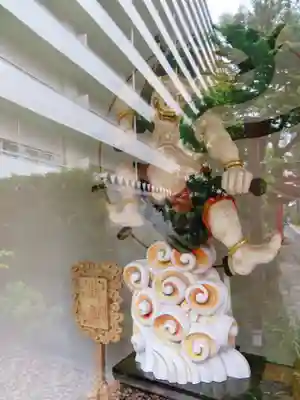 成子天神社の像