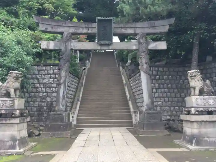 品川神社の鳥居