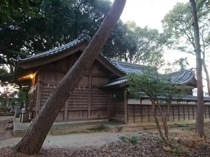 高津社の本殿・本堂