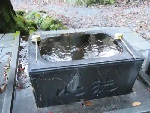 甲斐駒ヶ岳神社の手水舎