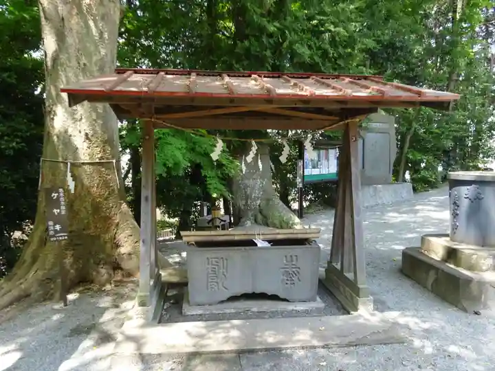 山田神社の手水舎