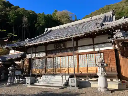 鹿苑寺の本殿・本堂