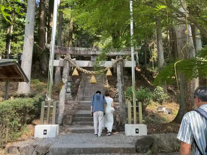 根道神社(岐阜県)