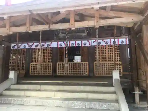 天津神社の本殿