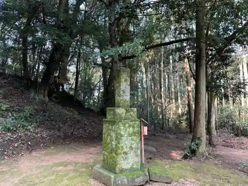 佐為神社の{uncategorized: "未分類", other: "その他", undefined: "問題あり", building: "その他建物", grave: "お墓", sacred_gate: "鳥居", guardian: "狛犬", statue: "像", buddha: "仏像", history: "歴史", nature: "自然", garden: "庭園", animal: "動物", pagoda: "塔", temizu: "手水舎", mountain_gate: "山門・神門", sanctuary: "本殿・本堂", subordinate: "末社・摂社", art: "芸術", scenery: "景色", jizo: "地蔵", ema: "絵馬", goshuin: "御朱印", omikuji: "おみくじ", items: "授与品その他", amulet: "お守り", goshuincho: "御朱印帳", eats: "食事", festival: "お祭り", votive_dance: "神楽", shichigosan: "七五三参", wedding: "結婚式", experience: "体験その他", initially: "初詣", around: "周辺", anti_infection: "感染症対策"}