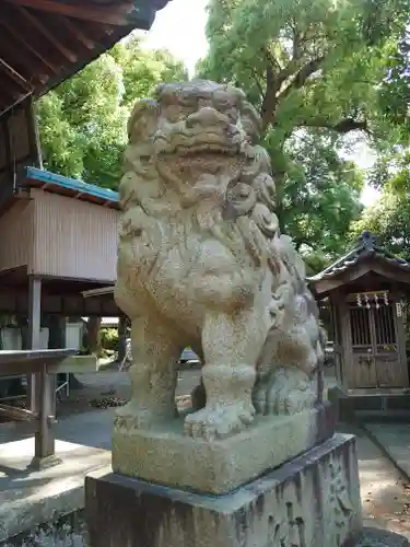 稲荷神社の狛犬