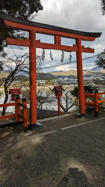 櫟谷宗像神社(松尾大社摂社)の鳥居