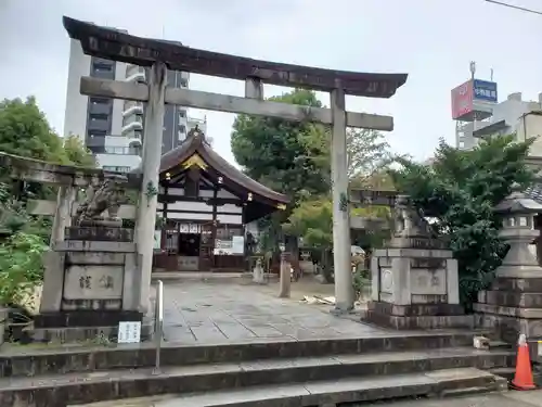 三輪神社の鳥居