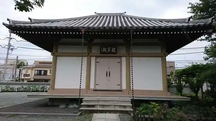 龍華寺の本殿・本堂