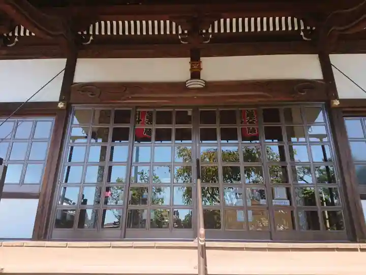 円行寺の本殿・本堂