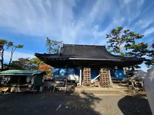重蔵神社の{uncategorized: "未分類", other: "その他", undefined: "問題あり", building: "その他建物", grave: "お墓", sacred_gate: "鳥居", guardian: "狛犬", statue: "像", buddha: "仏像", history: "歴史", nature: "自然", garden: "庭園", animal: "動物", pagoda: "塔", temizu: "手水舎", mountain_gate: "山門・神門", sanctuary: "本殿・本堂", subordinate: "末社・摂社", art: "芸術", scenery: "景色", jizo: "地蔵", ema: "絵馬", goshuin: "御朱印", omikuji: "おみくじ", items: "授与品その他", amulet: "お守り", goshuincho: "御朱印帳", eats: "食事", festival: "お祭り", votive_dance: "神楽", shichigosan: "七五三参", wedding: "結婚式", experience: "体験その他", initially: "初詣", around: "周辺", anti_infection: "感染症対策"}