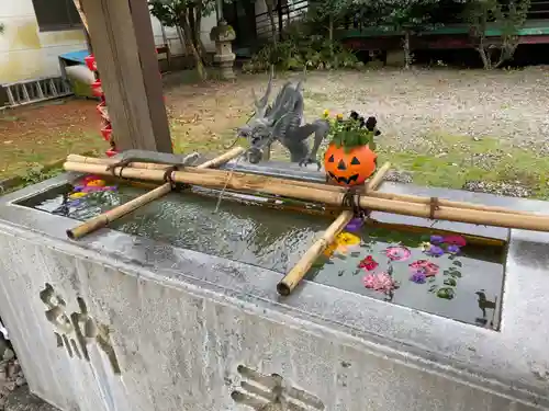 今市報徳二宮神社の手水舎