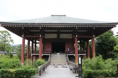 中宮寺の本殿