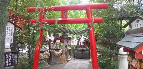 冠稲荷神社の鳥居