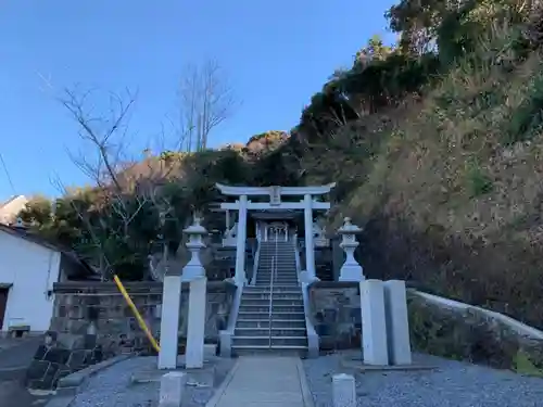 諏訪神社の鳥居