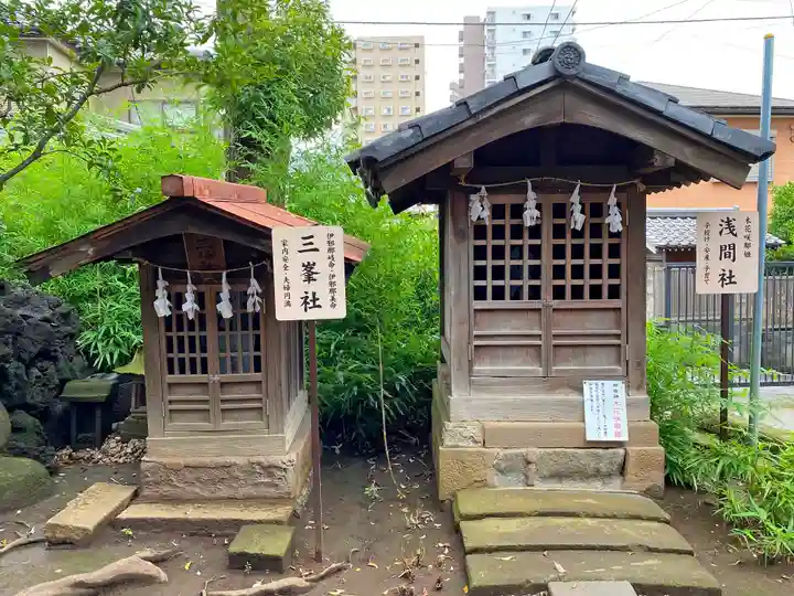 鳩ヶ谷氷川神社の末社・摂社
