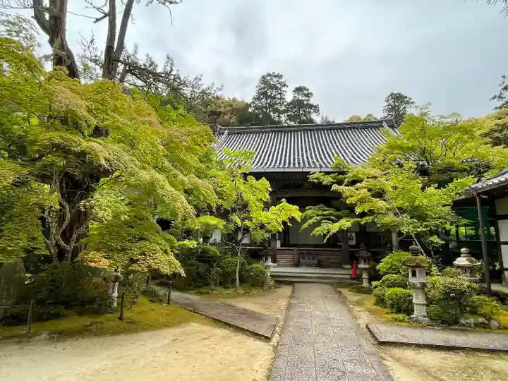 西明寺の本殿・本堂