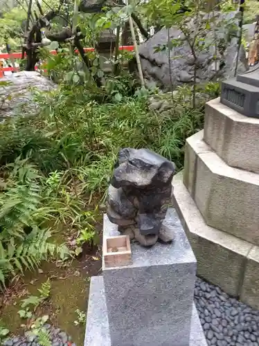 愛宕神社の像