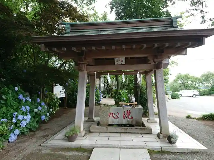 比々多神社の手水舎