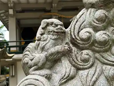 難波神社の狛犬