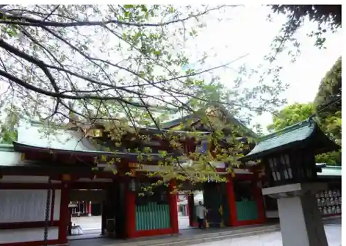 日枝神社の山門