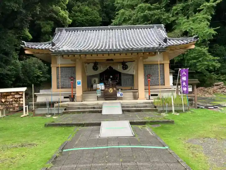 八幡神社の本殿・本堂